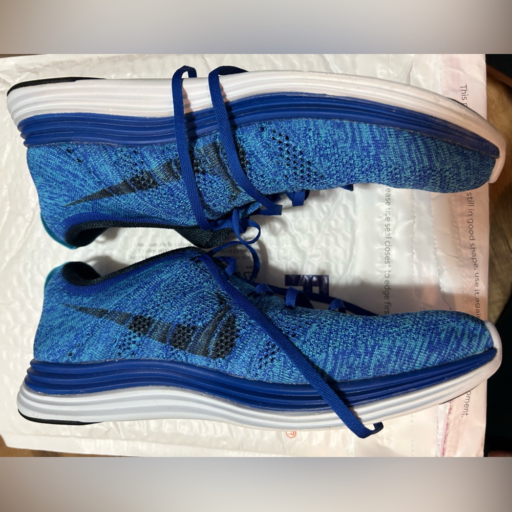 Men’s Nike Flyknit LUNAR 1 Shoes in blue Size 10. Deep cleaned ready to wear